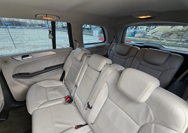 Mercedes-Benz GL cena 99999 przebieg: 198000, rok produkcji 2012 z Warszawa małe 254